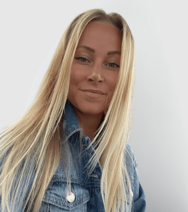 Heli Pulkkinen yhteystietokuva